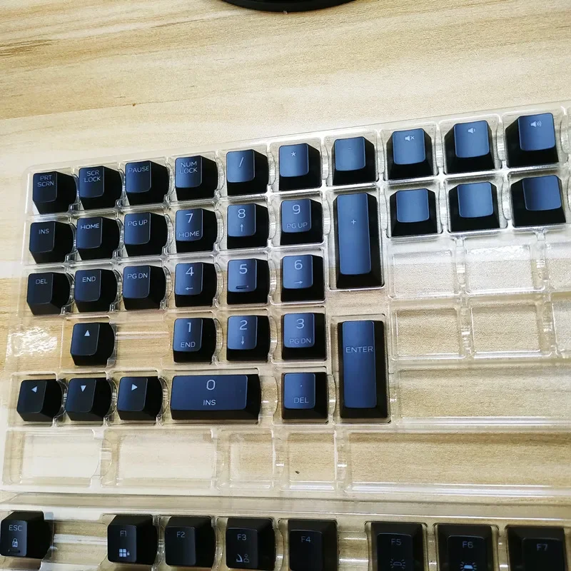 Single black Replacement keyca - огляд і ціна Gaming Accessories Aesthetic