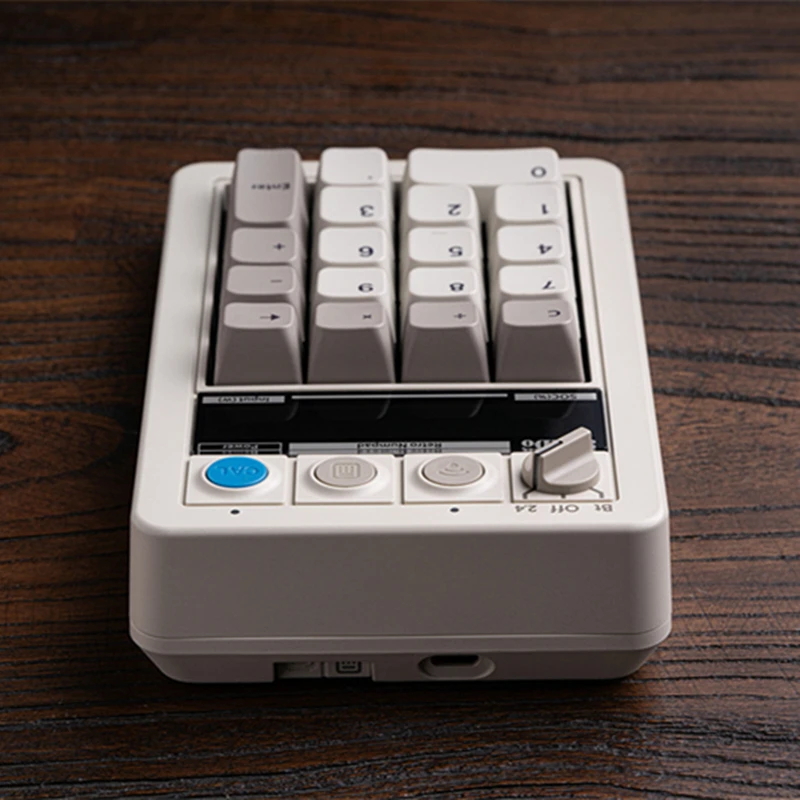 8BitDo Retro 18 Mechanical Num - огляд і ціна Keyboard Numpad Separate